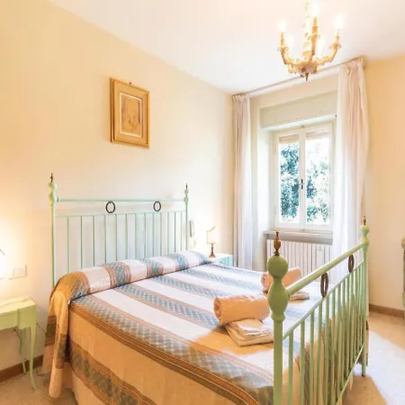 Three-bedroom In -pg- *