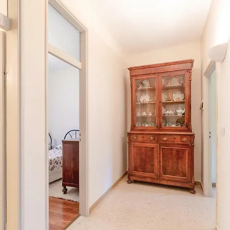 Three-bedroom In -pg- Apartment Assisi